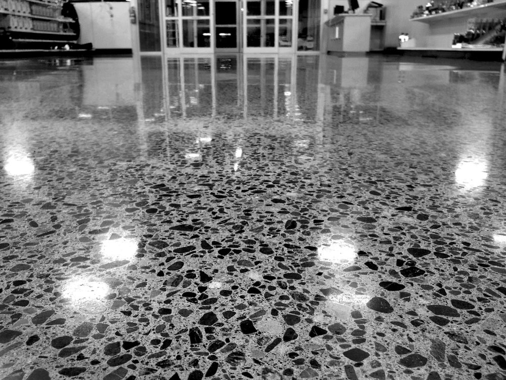 polished_akprofinish AIH dens.xl.facet 20120411_231410-bw.jpg